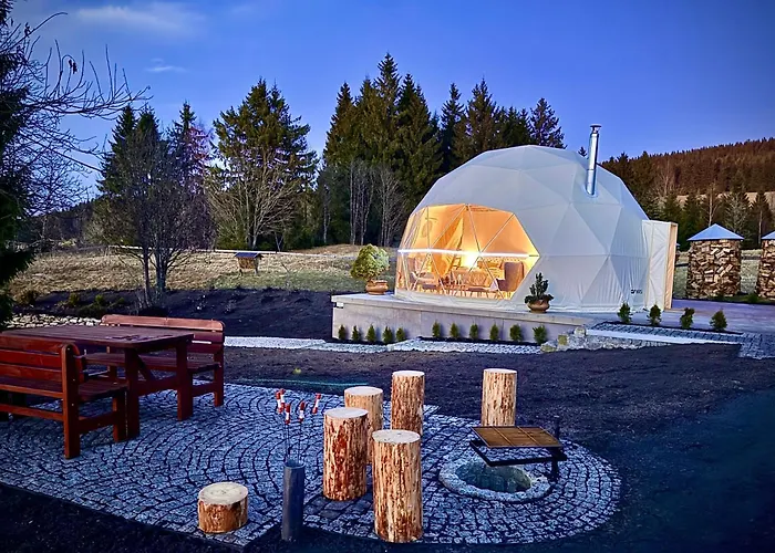 Glamping Geodome Luxussátor *