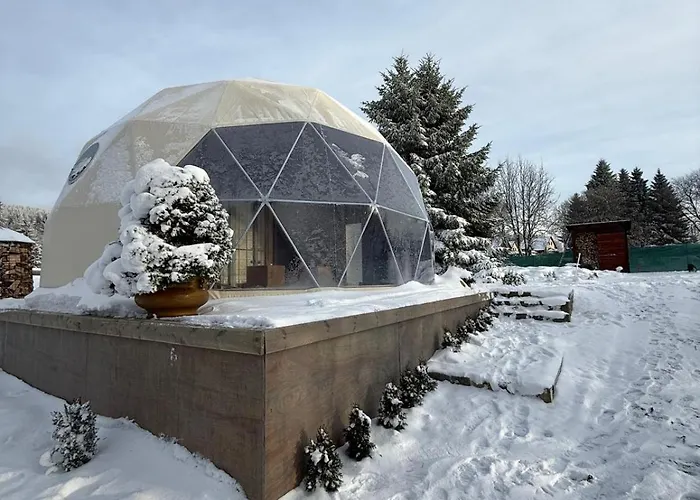 Luxussátor Glamping Geodome Horní Blatná